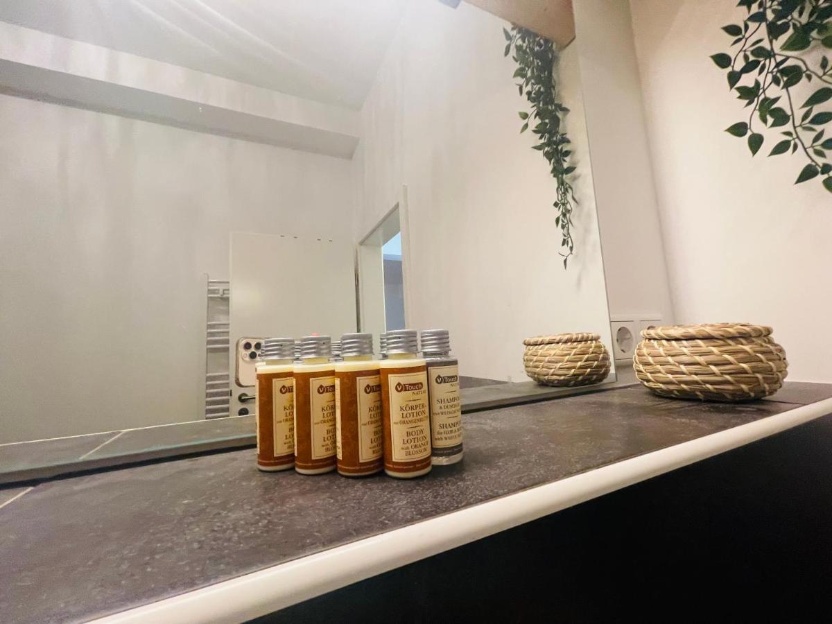 Modern * Gemuetlich * Nespresso * Terrasse * Netflix Apartamento Duisburgo Exterior foto